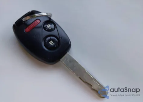 2008 Honda Cr-V Lx z USA, uszkodzony, nr VIN JHLRE38308C057112